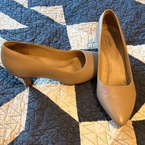 Beige Clark’s Heels